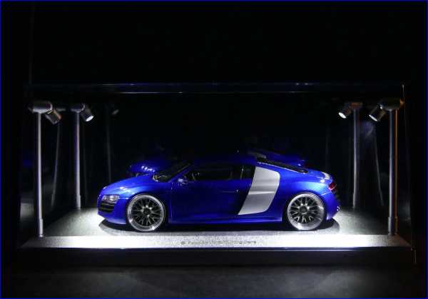 1:18 LED ACRYL Model Car Vitriene / Silber